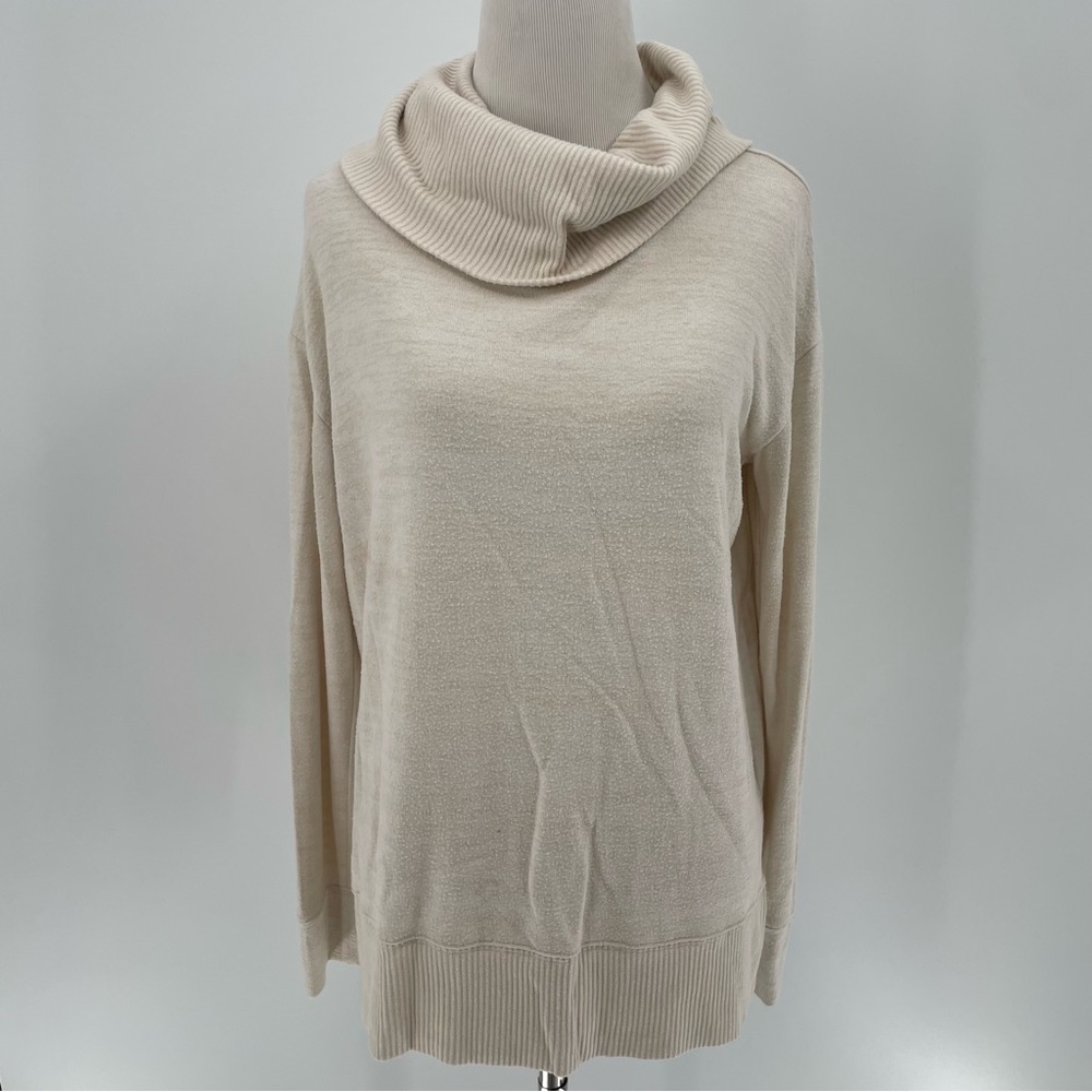 Gap Woman’s Cream Sweater